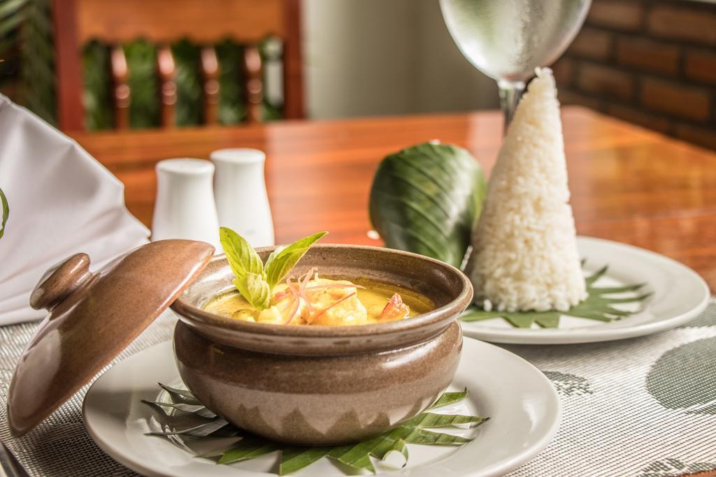 Silk D'Angkor Boutique Hotel Siem Reap Dış mekan fotoğraf