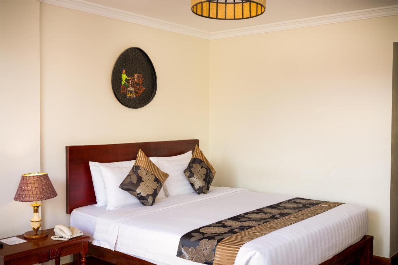 Silk D'Angkor Boutique Hotel Siem Reap Dış mekan fotoğraf