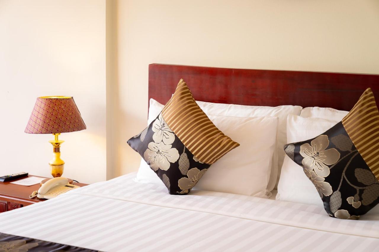 Silk D'Angkor Boutique Hotel Siem Reap Dış mekan fotoğraf